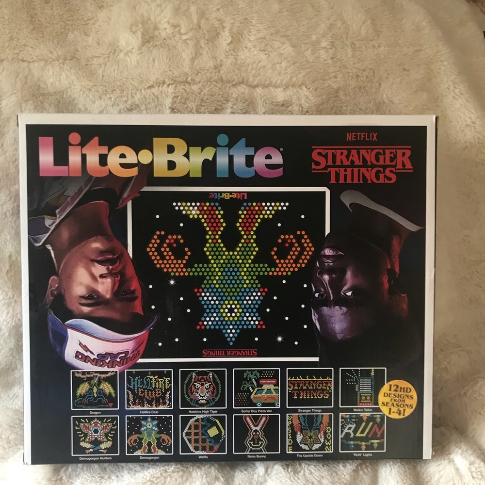 Stranger Things Lite-Brite - Picture 9 of 14